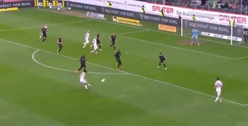 Δεύτερο σερί ματς που σκοράρει ο Σάλιακας με την Ζανκτ Πάουλι (vid)