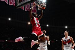 Δεν είχε τρίποντο, αλλά «καθάρισαν» οι ψηλοί στο ΣΕΦ