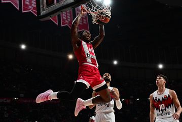 Δεν είχε τρίποντο, αλλά «καθάρισαν» οι ψηλοί στο ΣΕΦ