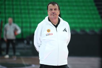 Αταμάν: «Στο Βελιγράδι 20.000 άνθρωποι φώναζαν ''Ολυμπιακός Ολυμπιακός''-Μισώ τα social media» (vid)