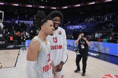 Τρομερή ατάκα από τον Στράζελ για «Last Dance» στη Μονακό