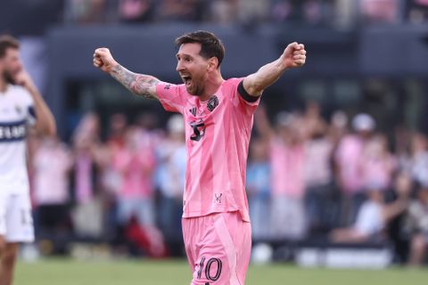 Λιονέλ Μέσι: Ένας ζωντανός θρύλος που έφτασε τα 900 γκολ καριέρας (vid)