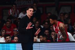 Προβληματισμένος παρά την νίκη επί της Μπασκόνια ο Γιώργος Μπαρτζώκας