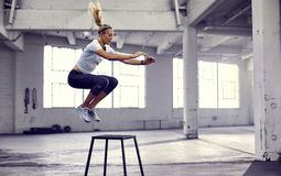 Plyometrics & Bone Health: Πώς τα Άλματα Δυναμώνουν τα Οστά μετά τα 40