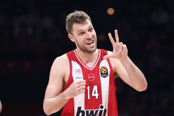Σημαντικό ορόσημο για τον Σάσα Βεζένκοβ στην EuroLeague