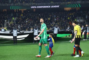 Αποδοκιμασίες και στο φινάλε του ΑΕΚ - Τσέλιε