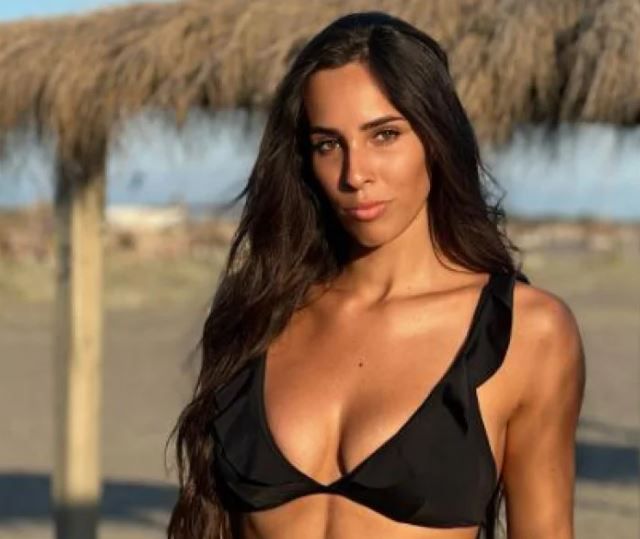 Η «καυτή» «προδότρια» του πορτογαλικού βόλεϊ σήκωσε ξανά την κούπα με άλλη ομάδα (pics)