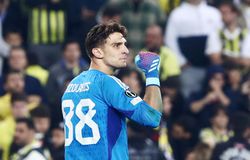 Πότε έκανε ο Τζολάκης ντεμπούτο με τη φανέλα του Ολυμπιακού στην Ευρώπη, το οποίο συνδύασε και με ρεκόρ