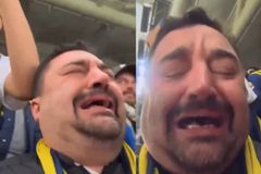 Ξέσπασε σε κλάματα οπαδός της Φενέρμπαχτσε μετά τον αποκλεισμό από τον Ολυμπιακό (vid)