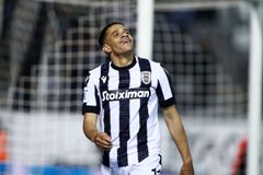 «Πήρα τηλέφωνο τον Τάισον και έκλαιγε - Θέλει να μείνει για πολλά χρόνια στην Ελλάδα»