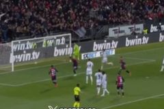 Η Κάλιαρι είχε «αγκαλιάσει» τη νίκη, όμως η Γιουβέντους «έκλεψε» τον βαθμό στο φινάλε