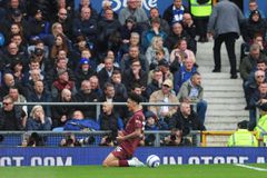 Ζόρικη νίκη τετράδας για τη Μάντσεστερ Σίτι στο Γκούντισον επί της Έβερτον