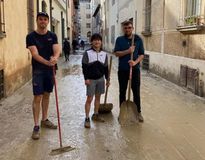 Ο Τσουνόντα βρέθηκε να καθαρίζει τους δρόμους της Φαέντσα (vid)