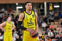 Ο Μπάλντουιν αμφισβήτησε τον Γκραντ: «Κάνει πολλά φάουλ...» (vid)