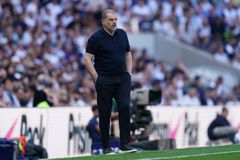 Ο Ποστέκογλου έκλεισε στη Νότιγχαμ