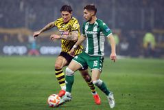 Βασικοί Σπόραρ και Τσέριν, στον πάγκο Βέρμπιτς και Τσούμπερ