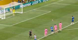 Η Πόρτο άνοιξε νωρίς το σκορ κόντρα στην Ιντερ Μαϊάμι των Μέσι, Σουάρες (vid)