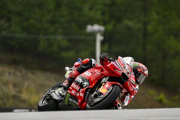 Ο Μπανάια από το Q1 στην πολ ποζίσιον του Μπρνο με νέο ρεκόρ πίστας