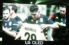 Στα μάτριξ της OPAP Arena ο πανηγυρισμός του Πάλμα με τη φανέλα του Μιχάλη (gallery)