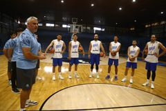 Πρώτη προπόνηση για τον Ηρακλή - Ομιλία του Σιγάλα στους παίκτες (video)