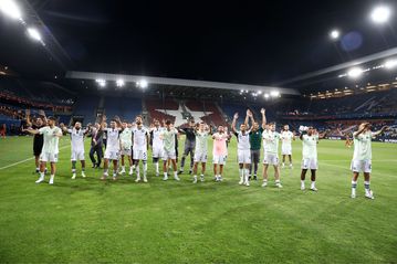 Οι «πράσινοι» ψωνίζουν από το πάνω ράφι