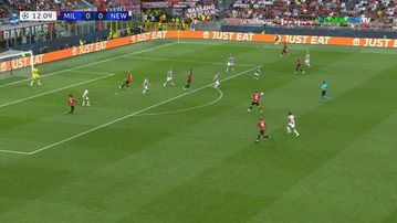 «Κατεβάζει ρολά» ο Πόουπ: Έχει πέντε επεμβάσεις στα πρώτα 20' λεπτά (vid)