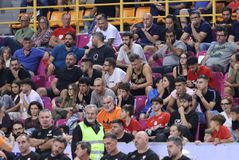 Ατύχημα στο κλειστό της Νέας Αλικαρνασσού: Άνθρωποι του Ολυμπιακού έσπευσαν να βοηθήσουν