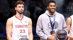 Η πρωτοβουλία του Αντετοκούνμπο για να λυθεί η κόντρα με τον Σενγκούν