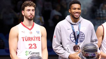 Η πρωτοβουλία του Αντετοκούνμπο για να λυθεί η κόντρα με τον Σενγκούν