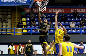 Ο Άρης επιβλήθηκε του Περιστερίου στο τουρνουά «Ν. Φάσουρας» υπό το βλέμμα του Αντετοκούνμπο