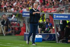 Αντεπίθεση Κοτς σε Μουρίνιο: «Ένας προπονητής του διαμετρήματός του μειώνει τον εαυτό του με τέτοιες δηλώσεις»