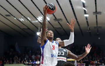 Ο Πανιώνιος με πρωταγωνιστή τον Μπράουν και άσο στο μανίκι τον Σαλούστρο επιβλήθηκε του ΠΑΟΚ