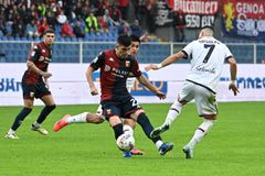 Ματσάρα χωρίς νικητή ανάμεσα σε Τζένοα και Μπολόνια - Ισοπαλία και στο παιχνίδι της Κόμο με την Πάρμα