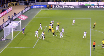 Η εντυπωσιακή επέμβαση του Τσιφτσή στην κεφαλιά του Βίντα