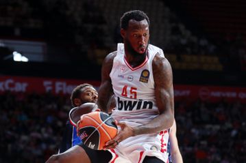 Rotation, σόου Νιλικίνα - Χολ και νίκη του Ολυμπιακού επί του Πανιωνίου