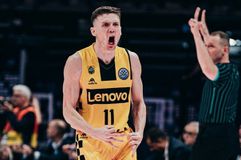 Παρελθόν από τους Πέισερς ο Κάιλ Γκάι