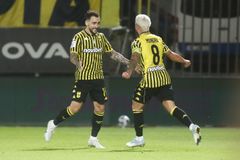 Ο Δώνης στο επίσημο ντεμπούτο του πλήγωσε την πρώην ομάδα του