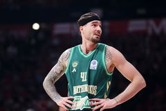 Εκτός Χολμς και Ερνανγκόμεθ από την εξάδα ξένων του Παναθηναϊκού κόντρα στον Προμηθέα