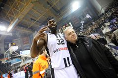 Παραμένει στον ΠΑΟΚ μέχρι το τέλος της σεζόν ο Άλστον