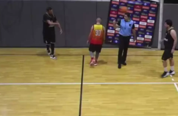 Ολόκληρο το βίντεο και ο διάλογος με την αποβολή του Παππά: «Δε θα είμαι εγώ στο γήπεδο και θα είναι αυτός»