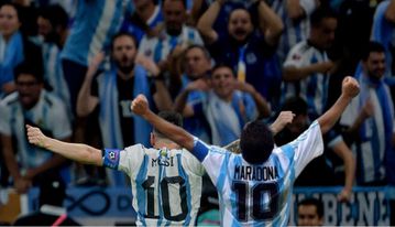 O Βασιλιάς πέθανε, ΖΗΤΩ ο Βασιλιάς...