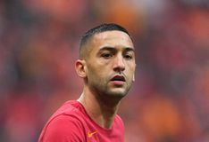 Άστραψε και βρόντηξε ο Ζίγιες: «Θέλω να φύγω από τη Γαλατά, δεν έχω ξαναδεί τόσο κακό προπονητή»