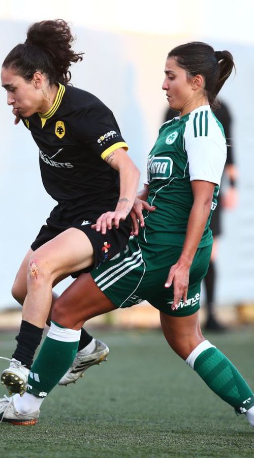 Έρευνα-σοκ της FIFPRO: Μία στις τέσσερις παίκτριες αναγκάζεται να κάνει δεύτερη δουλειά