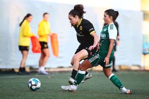 Έρευνα-σοκ της FIFPRO: Μία στις τέσσερις παίκτριες αναγκάζεται να κάνει δεύτερη δουλειά