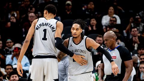 Επιβλητική νίκη για τους Σπερς απέναντι στους Ουίζαρντς