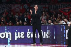 Αποθεώθηκε ο Μπαρτζώκας από τους φίλους του Ολυμπιακού