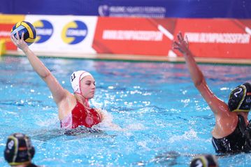 Άνετη νίκη για τον Ολυμπιακό επί του Αλίμου με 15-7 στην Waterpolo League Γυναικών