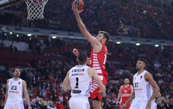 Βεζένκοφ: «Η άμυνα κάνει τη δουλειά, να μείνουμε ταπεινοί»