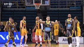 «Εγώ, εδώ»: Ο Τολιόπουλος μιμήθηκε τον Κριστιάνο Ρονάλντο (vid)