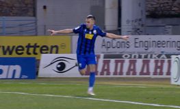 Τραγικό λάθος στα μετόπισθεν της Κηφισιάς, 3-1 για τη Λαμία με Καρλίτος